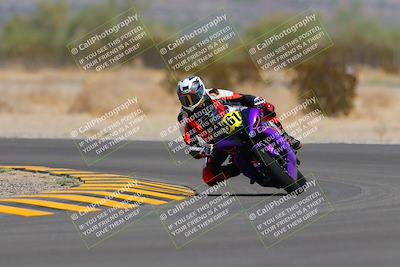 media/Sep-11-2022-SoCal Trackdays (Sun) [[81b7e951af]]/Turn 5 (1110am)/